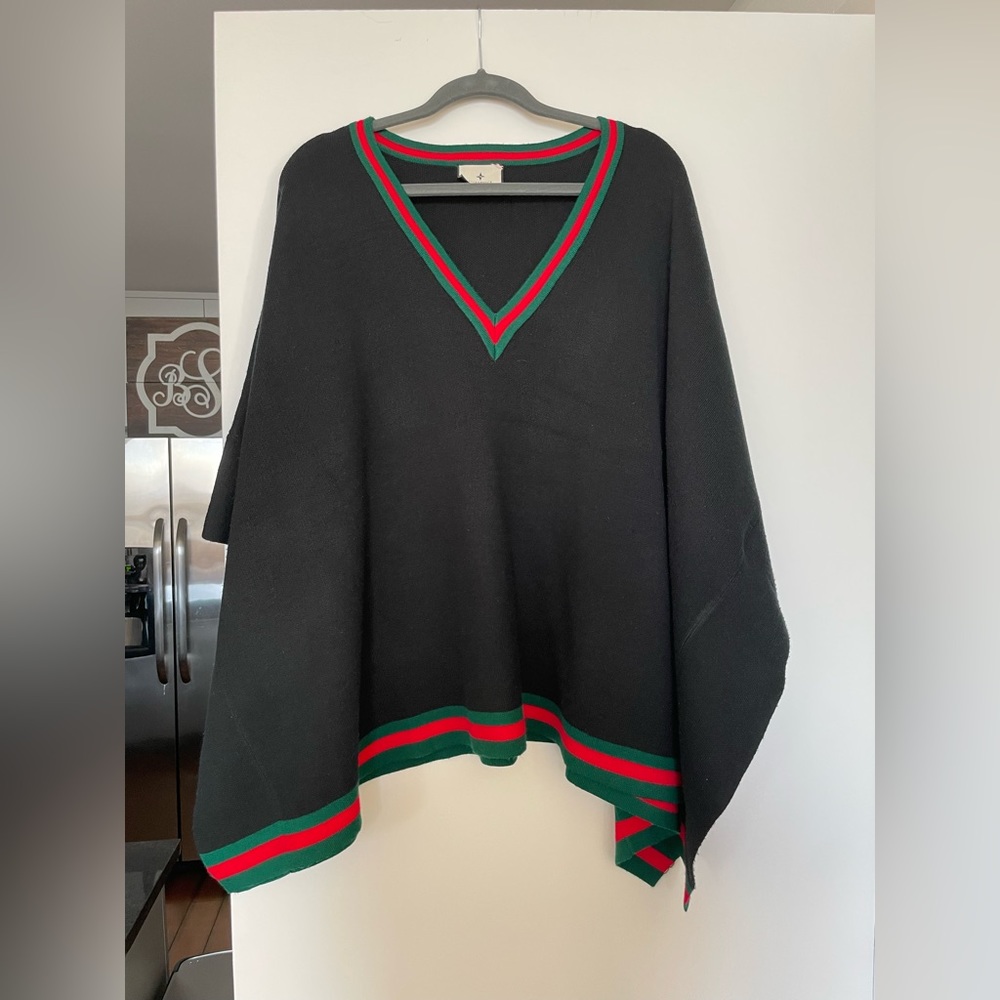Tuckernuck Black Camden Soft Sweater Poncho OS (One Size)